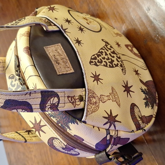 🍄 Mushroom/ouija board/crystal ball/chalice mystical round purse! - Picture 8 of 16